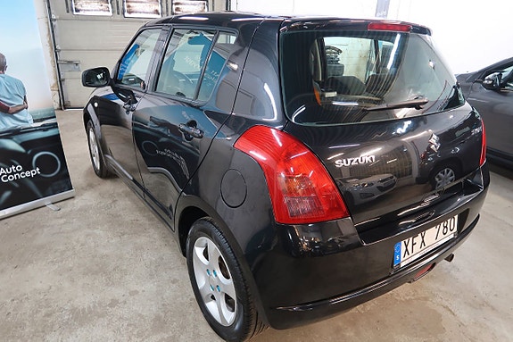 Suzuki Swift 4 of 18