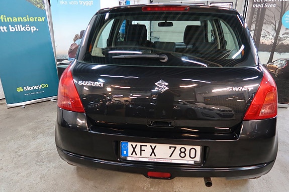 Suzuki Swift 5 of 18