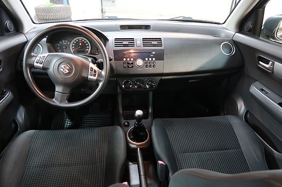 Suzuki Swift 14 of 18