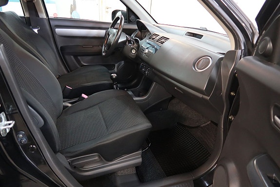 Suzuki Swift 12 of 18