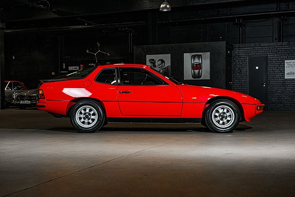 Porsche 924 6 of 27