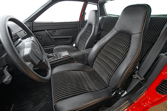 Porsche 924 13 of 27