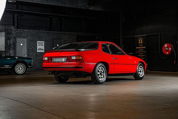 Porsche 924 5 of 27