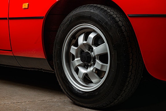 Porsche 924 27 of 27