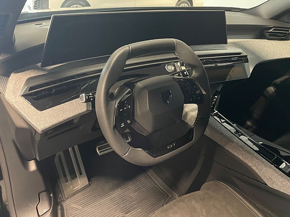 Peugeot 5008 14 of 23