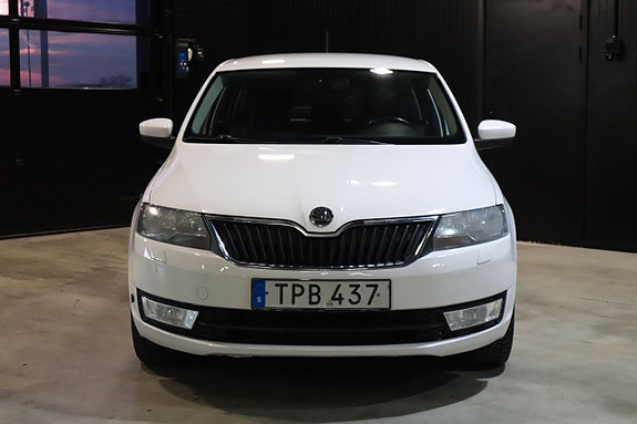 Skoda Rapid Spaceback 2 of 5