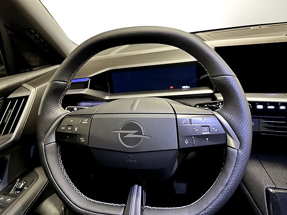 Opel Grandland 8 of 16