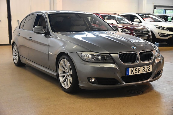 BMW 320 2 of 5