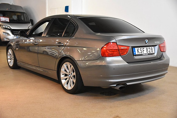 BMW 320 4 of 5