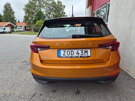 Skoda Fabia 8 of 15