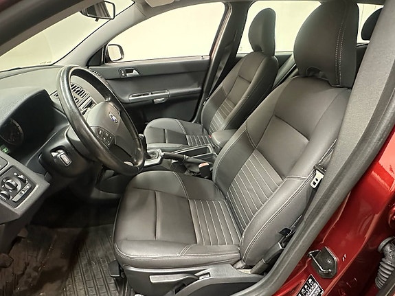 Volvo V50 7 of 13