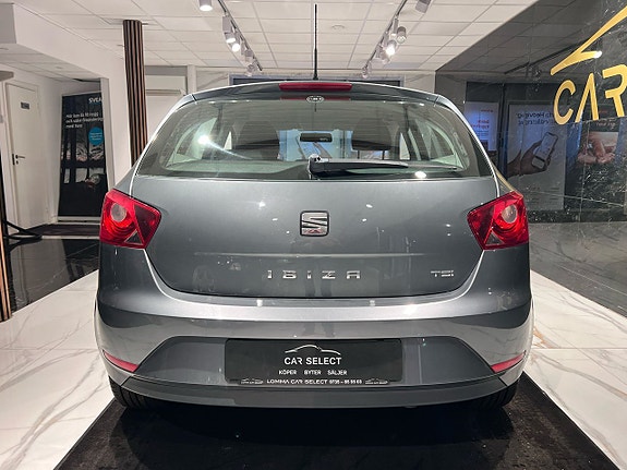 Seat Ibiza 4 of 5