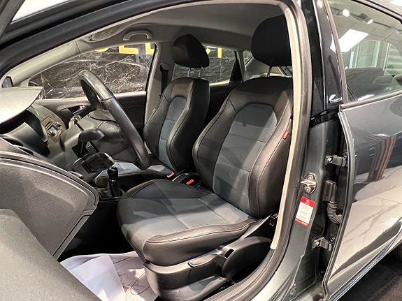 Seat Ibiza 12 of 19