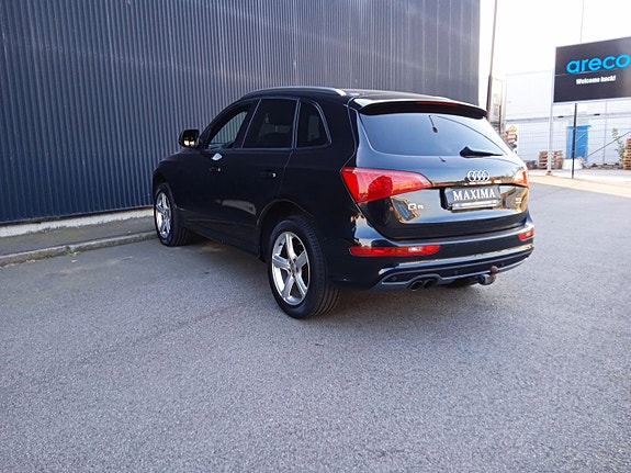 Audi Q5 4 of 5