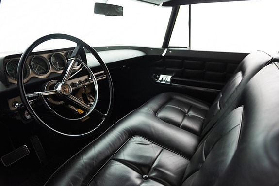 Lincoln Continental 13 of 20