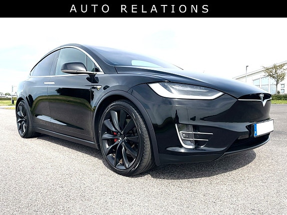 Tesla Model X 6 of 13
