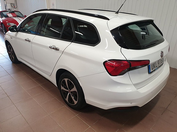 Fiat Tipo 2 of 5