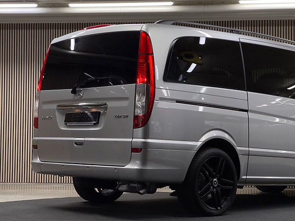 Mercedes-Benz Viano 12 of 28