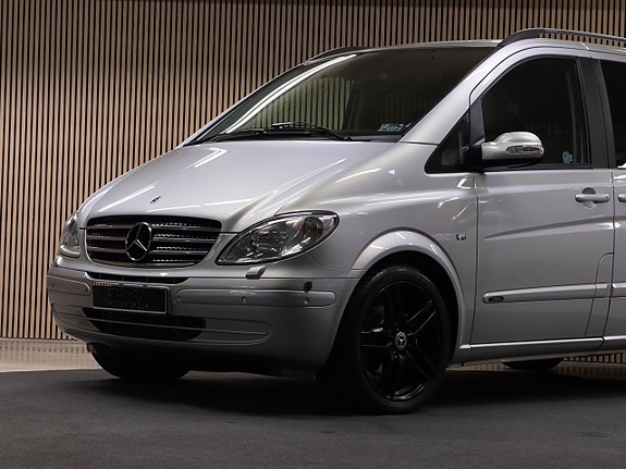 Mercedes-Benz Viano 3 of 5