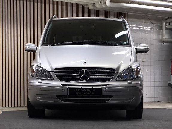 Mercedes-Benz Viano 8 of 28