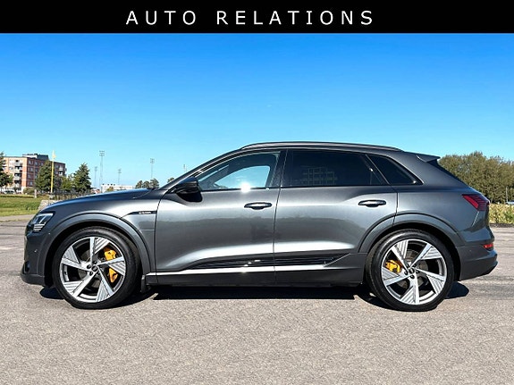 Audi e-tron 9 of 10