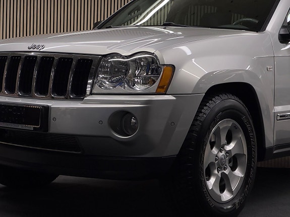 Jeep Grand Cherokee 7 of 24