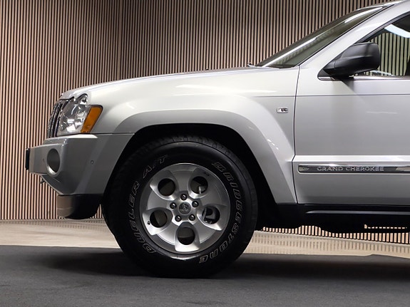Jeep Grand Cherokee 5 of 24
