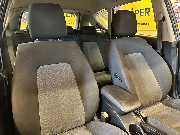 Kia Ceed 13 of 17