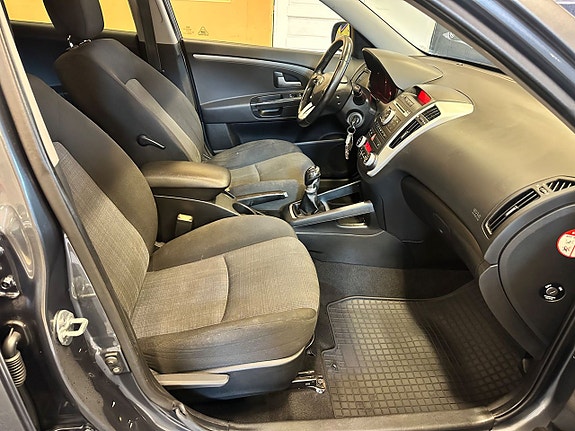 Kia Ceed 14 of 17