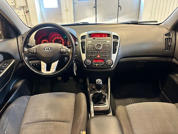 Kia Ceed 11 of 17