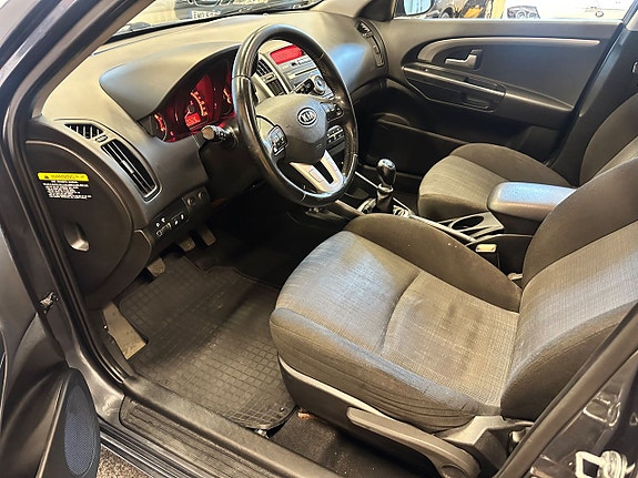 Kia Ceed 15 of 17