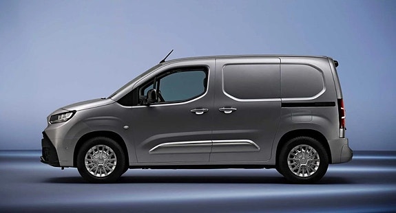 Toyota Proace City 2 of 4