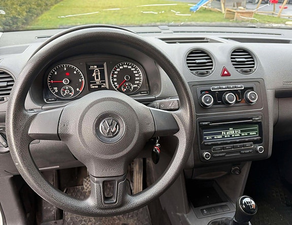 Volkswagen Caddy 8 of 19