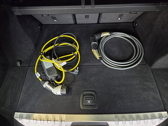 BMW 330e 14 of 20