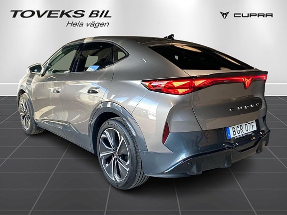 Cupra Tavascan 4 of 5