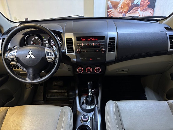 Mitsubishi Outlander 8 of 19