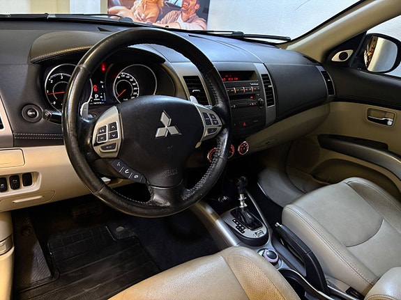 Mitsubishi Outlander 7 of 19