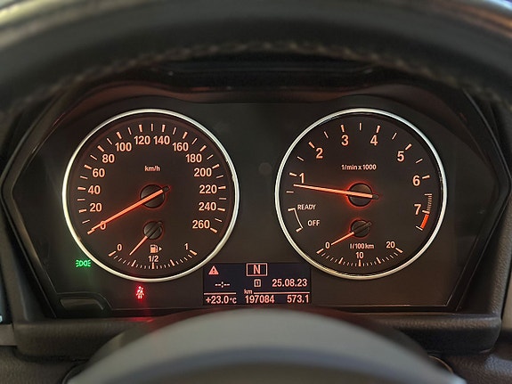 BMW 220i 20 of 27