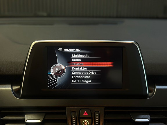BMW 220i 25 of 27