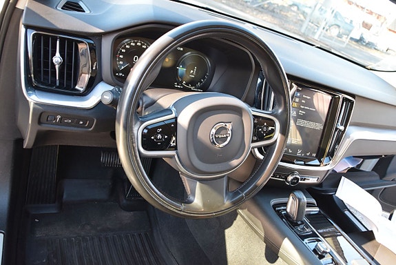 Volvo V60 20 of 26