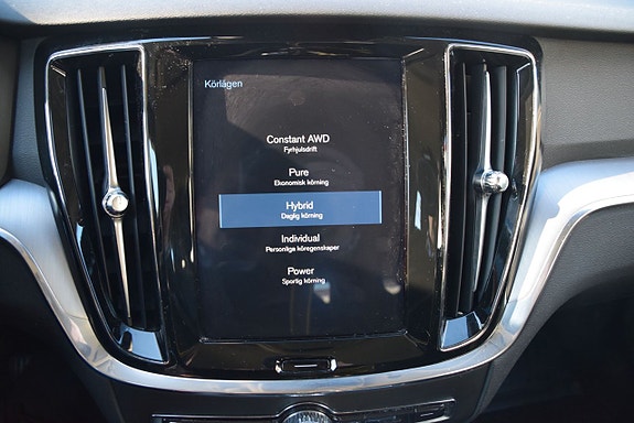 Volvo V60 16 of 26