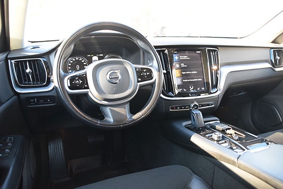 Volvo V60 7 of 26