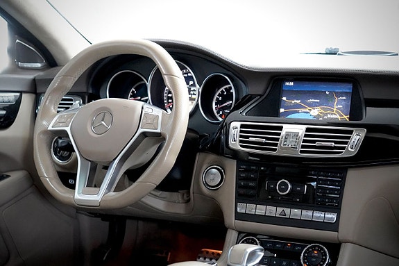 Mercedes-Benz CLS63 9 of 23