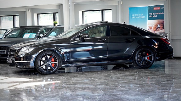 Mercedes-Benz CLS63 3 of 5