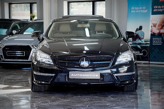 Mercedes-Benz CLS63 2 of 5
