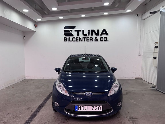 Ford Fiesta 2 of 13
