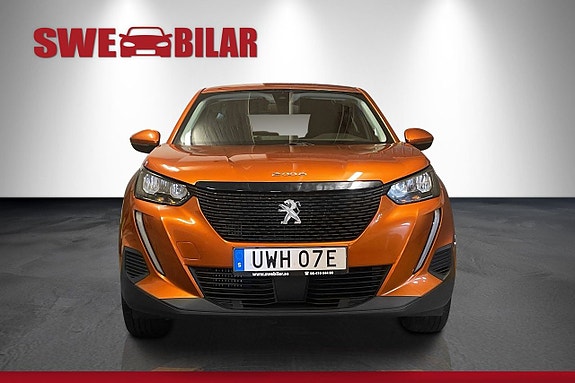 Peugeot 2008 2 of 5