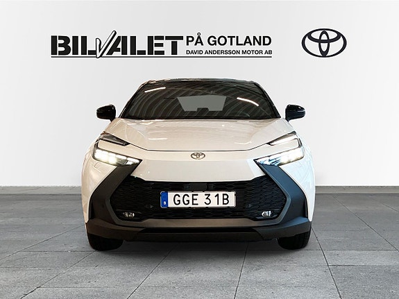 Toyota C-HR 5 of 5