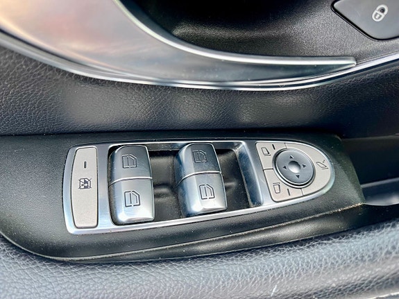 Mercedes-Benz E220 d 7 of 28