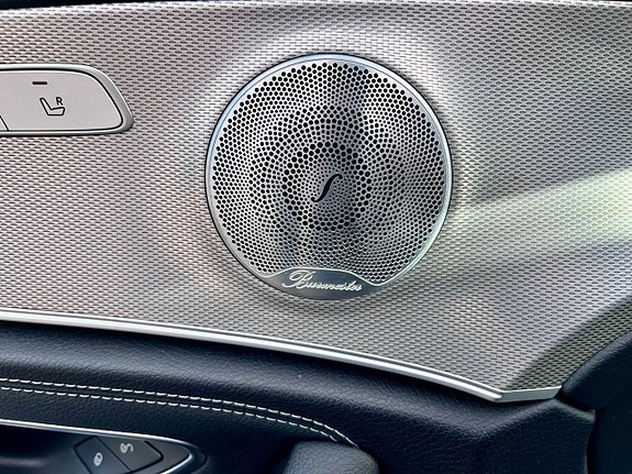 Mercedes-Benz E220 d 5 of 5